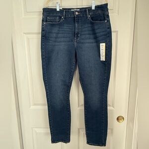 Denizen by Levi’s NWT 14 Skinny jeans Women's